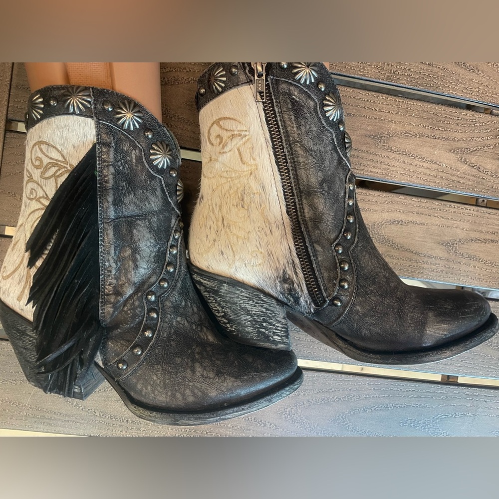 Fringe Studded Western Ankle Boots - Black and Cream